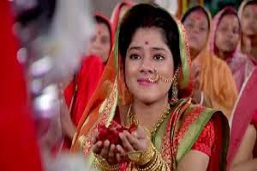 মায়ের করুণায় জীবন যখন পরিপূর্ণ তখনই জীবনে নেমে আসে সুখ, শান্তি ও সমৃদ্ধি ৷ এই সপ্তাহে ২ নম্বরে রয়েছে করুণাময়ী রাণী রাসমণি ৷ CS 15 + এ প্রবল জনপ্রিয়, টিভিআর ৯.২, সূত্র বার্ক ৷ ছবি সংগৃহীত ৷