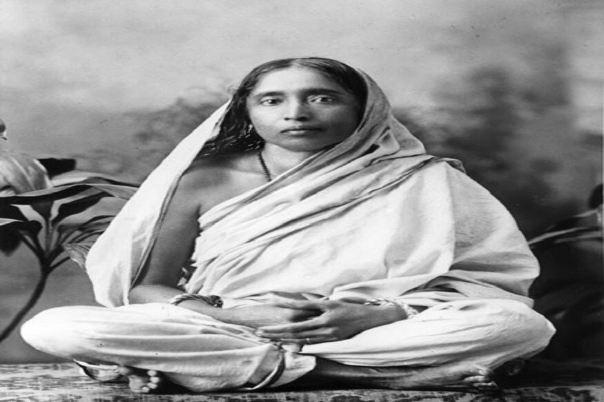 আর্তের সাহায্যে সব সময়েই যেন সাহায্যের হাত এগিয়ে আসে বারেবারে ৷ মায়ের এই জন্য মা তাঁর সন্তানের জন্য রেখে গিয়েছেন সোনার থেকেও দামি ধাতু দিয়ে তা হল মানবিকতা ৷ ছবি সংগৃহীত ৷ আর্তের সাহায্যে সব সময়েই যেন সাহায্যের হাত এগিয়ে আসে বারেবারে ৷ মায়ের এই জন্য মা তাঁর সন্তানের জন্য রেখে গিয়েছেন সোনার থেকেও দামি ধাতু দিয়ে তা হল মানবিকতা ৷ ছবি সংগৃহীত ৷