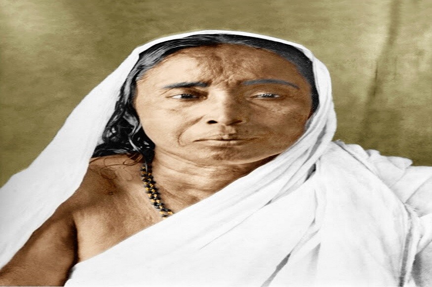 তিনি সন্তান গর্ভে ধারণ না করেও আজ বিশ্বজননী ৷ জগতের অধিষ্ঠাত্রী, তিনি স্বয়ং দশভুজা ৷ সমস্ত নারীকেই সজনী, ঘরণী, মা, প্রথমা রূপেই প্রতিটি নারীকে এক মহান আদর্শের পথ দেখিয়েছেন ৷ ছবি সংগৃহীত ৷ তিনি সন্তান গর্ভে ধারণ না করেও আজ বিশ্বজননী ৷ জগতের অধিষ্ঠাত্রী, তিনি স্বয়ং দশভুজা ৷ সমস্ত নারীকেই সজনী, ঘরণী, মা, প্রথমা রূপেই প্রতিটি নারীকে এক মহান আদর্শের পথ দেখিয়েছেন ৷ ছবি সংগৃহীত ৷