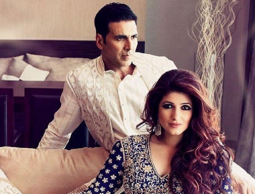 ফিল্মফেয়ারের শুটে প্রথম দেখা হলেও ইন্টারন্যাশনাল খিলাড়ি ছবির সেটে প্রেমে পড়েন অক্ষয়-টুইঙ্কল৷ ১৯৯৯ সালে মুক্তি পাওয়া ইন্টারন্যাশনাল খিলাড়ি তাই বক্সঅফিসে সাফল্য না পেলেও অক্ষয়-টুইঙ্কলের জন্য বরাবরাই স্পেশাল৷
