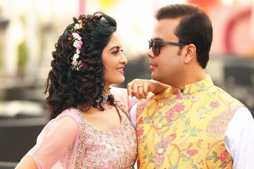 আংটি বদল করলেন ‘জড়োয়ার ঝুমকো’-র জড়োয়া, পাত্রটি কে? আংটি বদল করলেন ‘জড়োয়ার ঝুমকো’-র জড়োয়া, পাত্রটি কে?
