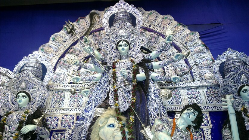 • অর্থাৎ ২ অক্টোবর (বুধবার) থেকে শুরু করে ১৫ অক্টোবর (মঙ্গলবার) পর্যন্ত পেয়ে যাবেন টানা ১৮ দিনের পুজোর ছুটি ৷ ছবি: পিক্স্যাবে ৷ 