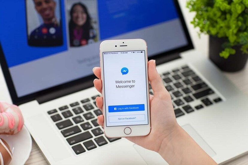 সম্প্রতি Facebook Messenger এর ডিজাইন ঢেলে সাজানো হয়েছিল। ইতিমধ্যেই সেই ডিজাইন পৌঁছেছে গ্রাহকের মোবাইলে। (Photo collected)
