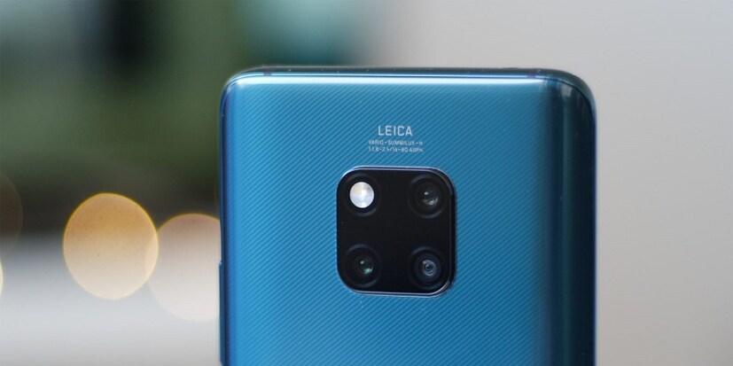 Huawei P20 Pro ফোনের মতোই Huawei Mate 20 Pro তেও রয়েছে Leica রিয়ার ক্যামেরা। রি ক্যামেরায় রয়েছে 40MP+20MP+8MP তিনটি সেন্সার। (Photo collected)