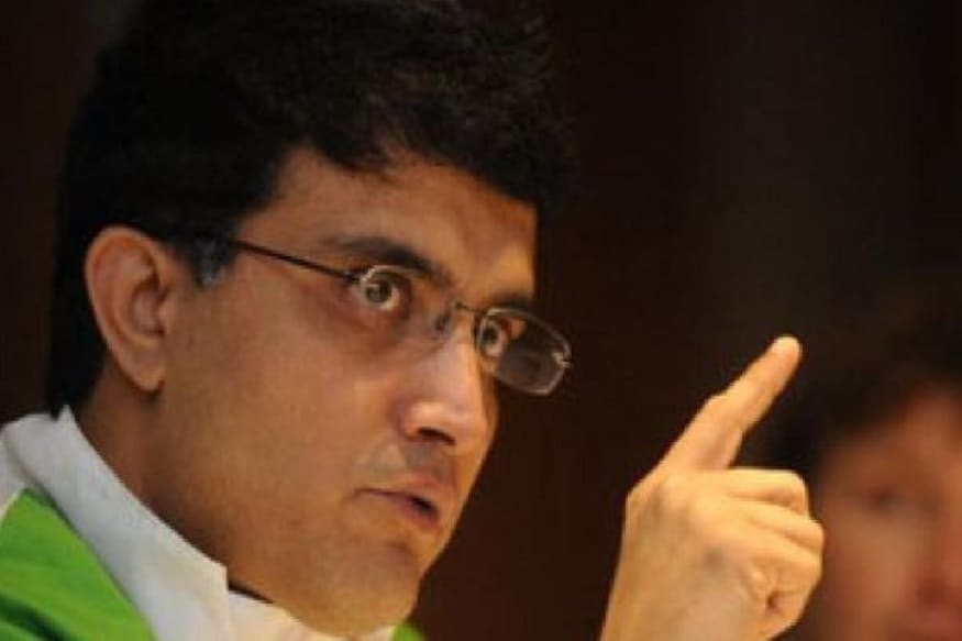 সৌরভ গঙ্গোপাধ্যায় ৷ মহারাজ, আগ্রাসী, প্রতিভাবান এগুলো সকলেই জানে ৷ পাশাপাশি দাদা যে বেশ সাহসী তাও সকলেরই জানা ৷ বেশ কিছু সময়েই তিনি ঠোঁটকাটা ৷ ফের একবার পরিষ্কার কথা পরিষ্কারভাবে জানালেন ৷ Photo- AFP সৌরভ গঙ্গোপাধ্যায় ৷ মহারাজ, আগ্রাসী, প্রতিভাবান এগুলো সকলেই জানে ৷ পাশাপাশি দাদা যে বেশ সাহসী তাও সকলেরই জানা ৷ বেশ কিছু সময়েই তিনি ঠোঁটকাটা ৷ ফের একবার পরিষ্কার কথা পরিষ্কারভাবে জানালেন ৷ Photo- AFP