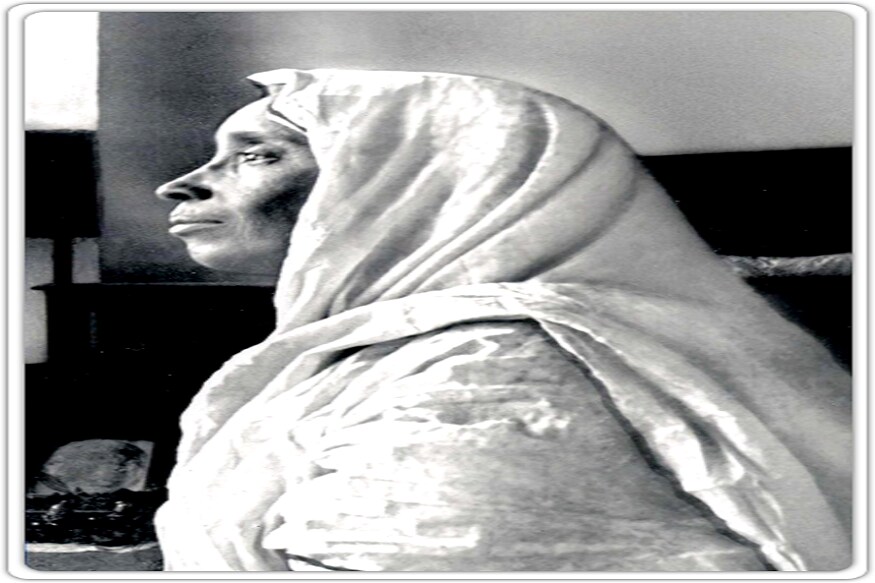 ত্যাগই জীবনের সর্বশ্রেষ্ঠ অলঙ্কার, ভোগের জীবন ছেড়ে ত্যাগের মাধ্যমেই জীবনে বেশি আনন্দ পাওয়া যায় ৷ এই উপদেশই চিরকাল মা তাঁর সন্তানদের দিয়ে এসেছেন ৷ ছবি সংগৃহীত ৷ ত্যাগই জীবনের সর্বশ্রেষ্ঠ অলঙ্কার, ভোগের জীবন ছেড়ে ত্যাগের মাধ্যমেই জীবনে বেশি আনন্দ পাওয়া যায় ৷ এই উপদেশই চিরকাল মা তাঁর সন্তানদের দিয়ে এসেছেন ৷ ছবি সংগৃহীত ৷