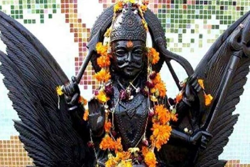 •• খাবারের সঙ্গে শনি ঠাকুরের রেগে যাওয়া বা প্রসন্ন হওয়ার সম্পর্কটা ঠিক কোথায়? জ্যোতিষ বিশেষজ্ঞদের মতে শনি ঠাকুর বেশ কিছু খাবার একেবারেই পছন্দ করেন না। 