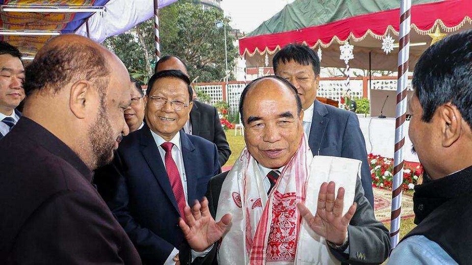 আর সেই বৈঠকেই সিদ্ধান্ত নেওয়া হল যে, সরকা মদ বিক্রির উপর প্রাথমিকভাবে দ্রুততার সঙ্গে ব্যান করবে ৷ আর সেই বৈঠকেই সিদ্ধান্ত নেওয়া হল যে, সরকা মদ বিক্রির উপর প্রাথমিকভাবে দ্রুততার সঙ্গে ব্যান করবে ৷