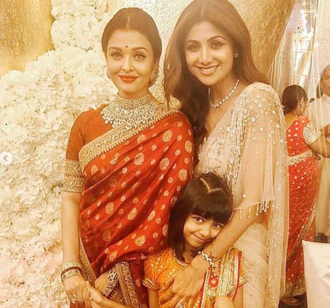 শিল্পা ও ঐশ্বর্যের সঙ্গে ছবি তুললেন আরাধ্যাও ৷ Photo: Instagram 