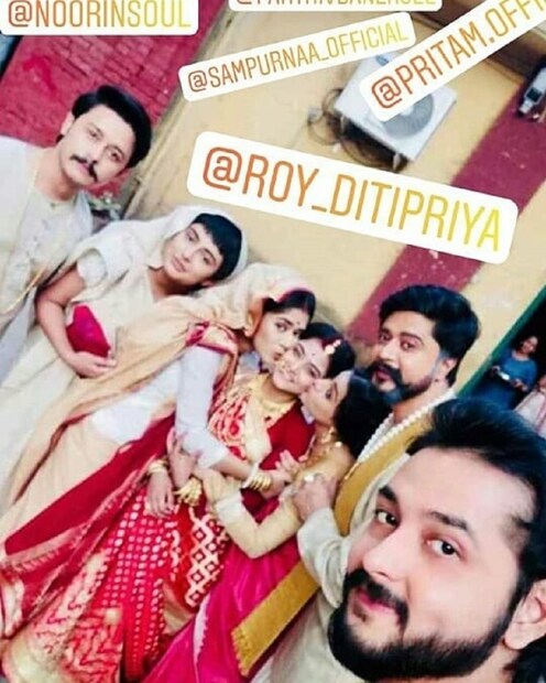 •• ‘আমি খুব খুশি যে, ও অন্য সিরিয়ালের লিড রোলে অভিনয় করছে ৷ ওর জন্য আমার অনেক শুভেচ্ছা রইল ৷’’