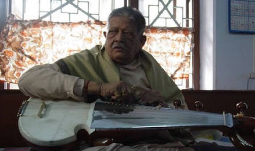 প্রয়াত কিংবদন্তি সরোদ শিল্পী বুদ্ধদেব দাশগুপ্ত ৷মৃত্যুর সময় বয়স হয়েছিল ৮৪ বছর ৷ বহুদিন ধরেই শ্বাসকষ্টজনিত অসুখে ভুগছিলেন তিনি ৷ পদ্মভূষণ সম্মানে সম্মানিত হয়েছিলেন সরোদিয়া বুদ্ধদেব দাশগুপ্ত ৷