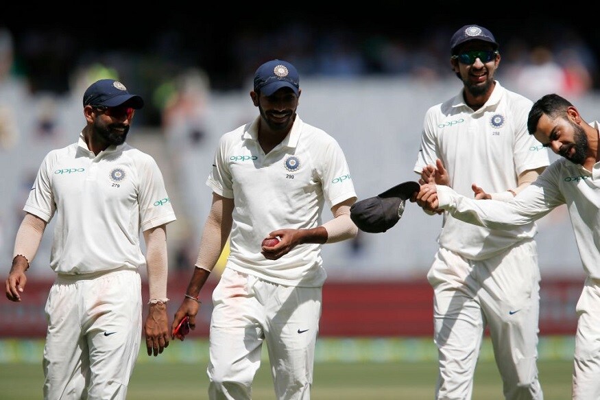 ২৫ বছরের বুমরাহ এদিন একাধিক রেকর্ড ভাঙলেন ৷ টেস্ট ক্রিকেটে অভিষেকের বছরে দিলীপ দোশীর রেকর্ড ভাঙলেন তিনি ৷ নিলেন ৪৫ টি উইকেট ৷ ১৯৭৯ সালে দোশীর ছিল সেরা রেকর্ড ৪০ টি উইকেটের ৷ মেলবোর্ন ক্রিকেট গ্রাউন্ডে কোনও ভারতীয় বোলারের সেরা পারফরম্যান্স ছিল ভগত চন্দ্রশেখরের ৫৩ রানে ৬ উইকেট ৷ এদিকে ভারতীয়দের অস্ট্রেলিয়ার মাটিতে সেরা পারফরম্যান্স রয়েছে কপিল দেবের ৷ ১৯৮৫ তে ১০৬ রানে ৮ উইকেট পেয়েছিলেন তিনি ৷ এখন সেই তালিকার দ্বিতীয় বুমরাহ ৷ Photo- BCCI/ Twitter ২৫ বছরের বুমরাহ এদিন একাধিক রেকর্ড ভাঙলেন ৷ টেস্ট ক্রিকেটে অভিষেকের বছরে দিলীপ দোশীর রেকর্ড ভাঙলেন তিনি ৷ নিলেন ৪৫ টি উইকেট ৷ ১৯৭৯ সালে দোশীর ছিল সেরা রেকর্ড ৪০ টি উইকেটের ৷ মেলবোর্ন ক্রিকেট গ্রাউন্ডে কোনও ভারতীয় বোলারের সেরা পারফরম্যান্স ছিল ভগত চন্দ্রশেখরের ৫৩ রানে ৬ উইকেট ৷ এদিকে ভারতীয়দের অস্ট্রেলিয়ার মাটিতে সেরা পারফরম্যান্স রয়েছে কপিল দেবের ৷ ১৯৮৫ তে ১০৬ রানে ৮ উইকেট পেয়েছিলেন তিনি ৷ এখন সেই তালিকার দ্বিতীয় বুমরাহ ৷ Photo- BCCI/ Twitter