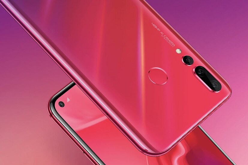 Huawei Nova 4 স্মার্টফোনটিতে মোট 48 মেগাপিক্সেলের ট্রিপল রিয়ার ক্যামেরার রয়েছে। (Photo collected)