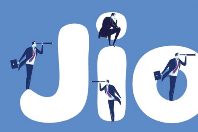৩৯৯ টাকার অ্যাজিও কুপন MyJio অ্যাপের MyCoupons অ্যাপে ক্রেডিট হয়ে যাবে ৷ এই টাকাটা অ্যাজিও অ্যাপ বা ওয়েবসাইটে ন্যূনতম ১০০০ টাকার কেনাকাটায় প্রযোজ্য হবে ৷