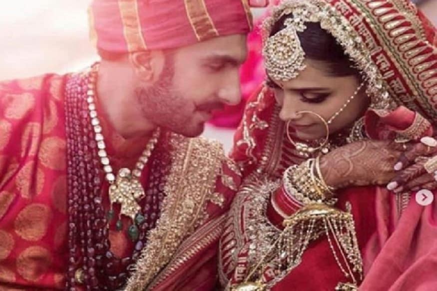 সপ্তাহ খানেকের পুরনো বিয়ে ৷ রণবীর সিং ও দীপিকা পাড়ুকোনের বিয়ে ঘিরে গোটা দেশ জুড়েই ছিল আগ্রহ ৷ সপ্তাহ খানেকের পুরনো বিয়ে ৷ রণবীর সিং ও দীপিকা পাড়ুকোনের বিয়ে ঘিরে গোটা দেশ জুড়েই ছিল আগ্রহ ৷
