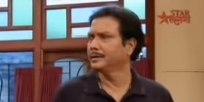 • একের পর এক হাই টিআরপি-র সিরিয়ালে মুখ দেখিয়েছেন ৷ বাবা-কাকা-জেঠু থেকে শুরু করে ডাক্তার-উকিল-পণ্ডিত সবার চরিত্রে দেখা গিয়েছে তাঁকে ৷ 