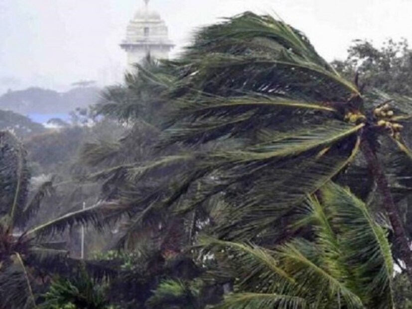 পূর্ব মেদিনীপুরের কোস্টাল থানাগুলিতে সতর্কবার্তা ৷ সতর্ক করা হয়েছে দিঘা মোহনা কোস্টাল থানাকে ৷ জুনপুট ও মন্দারমণি কোস্টাল থানায় সতর্কবার্তা ৷ দিঘা, তাজপুর, মন্দারমণিতে বাড়তি সতর্কতা ৷ পর্যটকদের উপর বাড়তি নজরদারি প্রশাসনের ৷