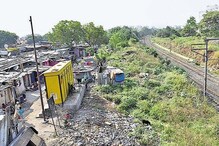 সামনেই মাধ্যমিক,রেলওয়ে উচ্ছেদে ঘর হারিয়ে দিশেহারা ১০০ পরিবার সামনেই মাধ্যমিক,রেলওয়ে উচ্ছেদে ঘর হারিয়ে দিশেহারা ১০০ পরিবার