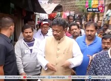 কলকাতায় নিজের ওয়ার্ডের ঘরে ঘরে ফিরহাদ হাকিম কলকাতায় নিজের ওয়ার্ডের ঘরে ঘরে ফিরহাদ হাকিম