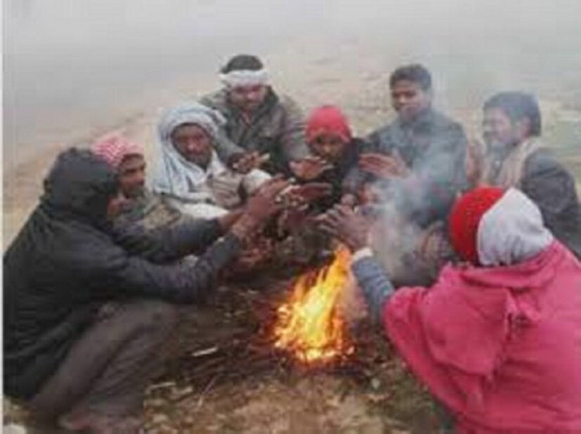 ঘূর্ণিঝড়ের প্রভাবে সকাল থেকে বিভিন্ন জেলায় বৃষ্টি শুরু হয়ে গিয়েছে  উপকূলবর্তী এলাকায় বাড়বে দুর্যোগ।কালও একই থাকবে আবহাওয়া। 