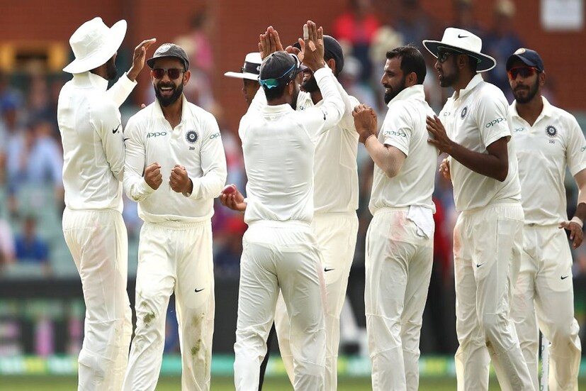 রাহানে আউট হন ৭০ রান করে। ঋষভ পন্থের কথাও উল্লেখ করতে হয় ৷  পন্থ আউট হওয়ার পর দ্রুত শেষ হয়ে যায় ভারতের দ্বিতীয় ইনিংস।  Photo Courtesy: Twitter