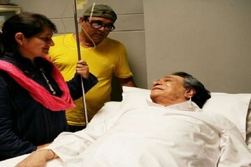 ভারতে নয়, বাইরের এই দেশে সমাধিস্থ করা হচ্ছে কাদের খানকে