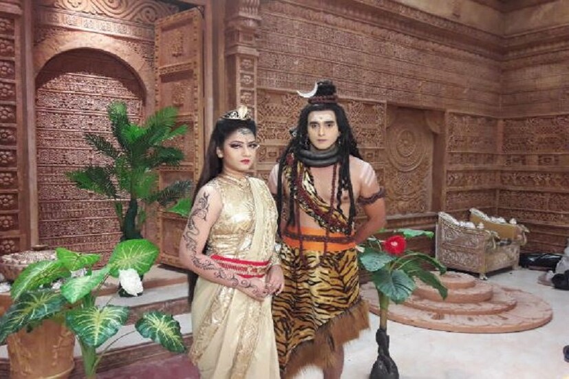 TRAI-র নিয়ম অনুযায়ি গ্রাহকদের জন্য একটা দারুণ সুখবর রয়েছে ৷ যদি এক বাড়িতে দুটি কানেকশন থাকে তাহলে দ্বিতীয় কানেকশনটিতে ছাড় পাবেন তারা ৷ File Photo 