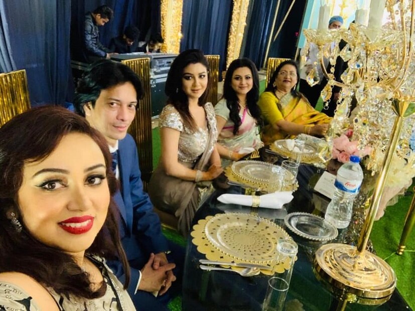 ♦ জয়া আহসানের খুড়তুতো বোনের বিয়ের অনুষ্ঠান ৷ (ছবি: জয়া আহসান ফেসবুক পেজ)