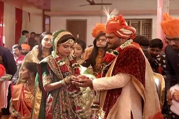 বিয়ে করলেন পাতিদার নেতা হার্দিক পটেল, পাত্রীটি কে ?