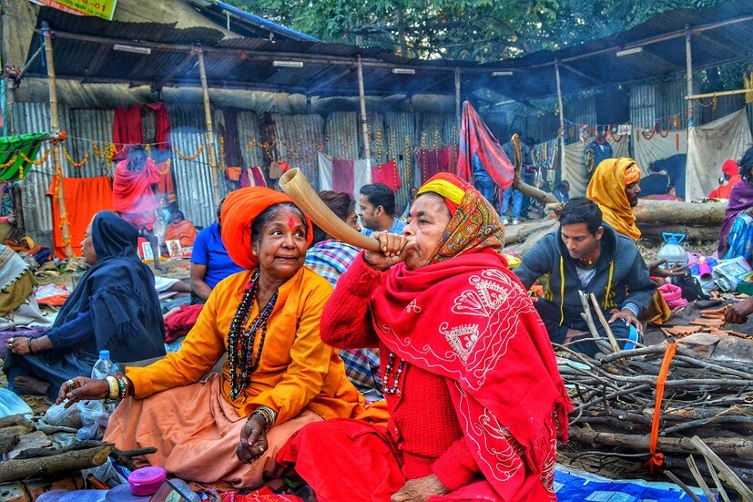 ♦ পৌষ সংক্রান্তির শুভলগ্নে পঞ্চক, খরমাস আর অশুভ সময় কেটে যায় ৷ আর গৃহপ্রবেশ, বিয়ের মতো মাঙ্গলিক কাজকর্মে আর কোনও বাধা থাকে না ৷ ছবি: দেবমাল্য দাস ৷ 