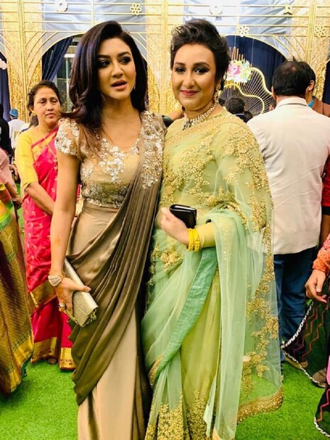 ♦ জয়া আহসানের খুড়তুতো বোনের বিয়ের অনুষ্ঠান ৷ (ছবি: জয়া আহসান ফেসবুক পেজ)