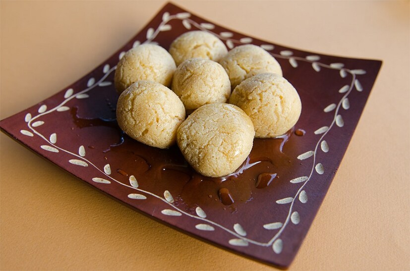 ♦ নলেন গুড়ের রসগোল্লা ৷