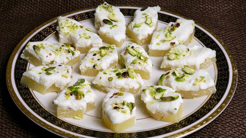 ♦ সন্দেশ  ৷