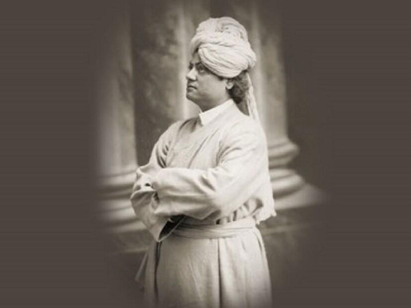 ♦ সন্ন্যাসীর উপলব্ধি -স্বামী অভেদানন্দের অসুস্থতার খবর শুনে স্বামীজি গাজিপুর থেকে বারাণসী ছুটে যান। পথে যেতে যেতেই জানতে পারেন শ্রীরামকৃষ্ণের পরম সেবক বলরাম বসু প্রয়াত হয়েছেন। চোখের জল গড়িয়ে পড়ে স্বামীজির গালে। তা দেখে প্রেমদাদাস মিত্র বলেন, সন্ন্যাসীর কাঁদতে নেই। যা শুনে স্বামীজি রেগে গিয়ে বলেন, আমি এমন সন্ন্যাস মানি না যেখানে হৃদয় পাথরের মতো করে ফেলতে হবে।