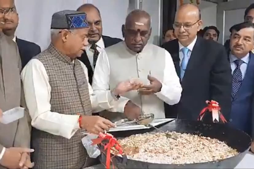 পরের মাসের প্রথম দিন-ই লোকসভায় পেশ হতে চলেছে বাজেট।  লোকসভা ভোটের আগে এটাই শেষ বাজেট। (Image: Ministry of Finance)