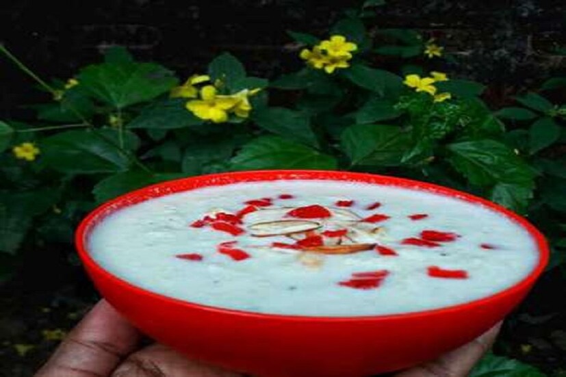 পুরাণে বর্ণিত আছে নারায়ণের সিন্নি দিয়েই যেকোনও শুভ কাজের সূচনা করা হয় ৷ সে নতুন জীবনই হোক বা ব্যবসা বাণিজ্য, জীবনের সমৃদ্ধিতে নারায়ণের পুজো অত্যন্ত রূপে প্রয়োজন হয়ে থাকে ৷ ছবি সংগৃহীত ৷