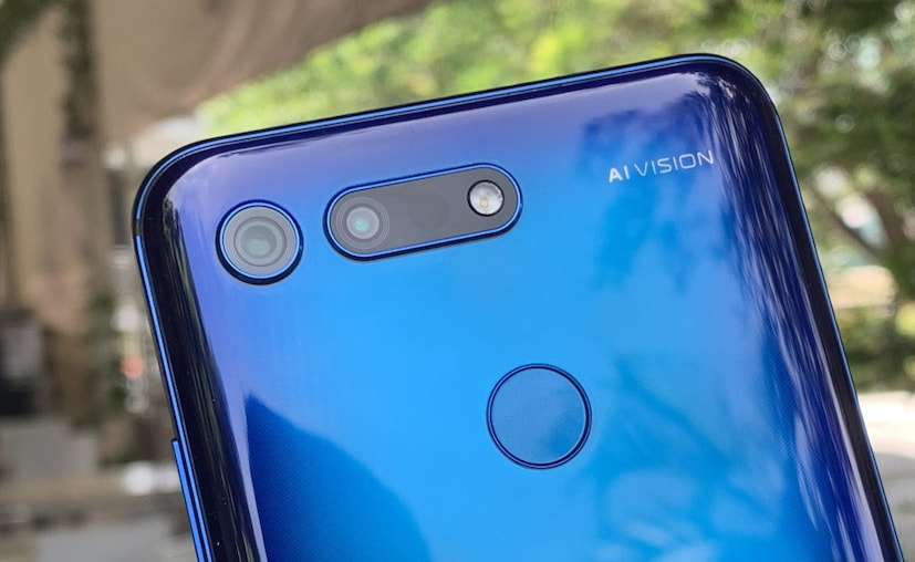 Honor View 20 ফোনের রিয়ার ক্যামেরায় থাকছে Sony IMX586 সেন্সার। এটি বিশ্বের প্রথম 48MP স্মার্টফোন সেন্সার। সাথে থাকছে একটি থ্রি ডি টাইম টু ফ্লাইট সেন্সার। (Photo collected)