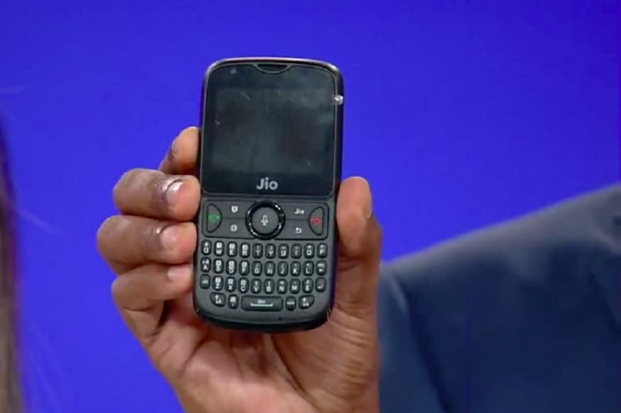 JioPhone 2 -এর দাম ২,৯৯৯ টাকা, কিন্তু আপনি কিনতে পারবেন মাত্র ১৪১ টাকার EMI-তে। ২০১৭ সালে জিও এই ফোনটি লঞ্চ করেছিল। জিও ফোনের সাফল্যের পর বাজারে এসে ছিল এই JioPhone 2। JioPhone 2 -এর দাম ২,৯৯৯ টাকা, কিন্তু আপনি কিনতে পারবেন মাত্র ১৪১ টাকার EMI-তে। ২০১৭ সালে জিও এই ফোনটি লঞ্চ করেছিল। জিও ফোনের সাফল্যের পর বাজারে এসে ছিল এই JioPhone 2।