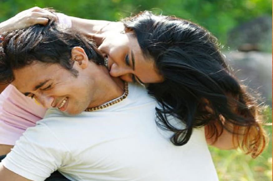 মিলনের সময় লভ বাইট যেমন উপভোগ্য, তেমনই লভ বাইট থেকে হওযা দাগ নিয়ে পরে লজ্জায় পড়তে হয় অনেক সময়৷ আবার লভ বাইট থেকে ইনফেকশনও হতে পারে৷ জেনে নিন লভ বাইট নিয়ে কিছু অজানা কথা৷ মিলনের সময় লভ বাইট যেমন উপভোগ্য, তেমনই লভ বাইট থেকে হওযা দাগ নিয়ে পরে লজ্জায় পড়তে হয় অনেক সময়৷ আবার লভ বাইট থেকে ইনফেকশনও হতে পারে৷ জেনে নিন লভ বাইট নিয়ে কিছু অজানা কথা৷