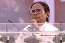 লালুজিকে জেলে পাঠিয়েছে, এ বার দেখা যাক কে কোথায় যায়! বিজেপিকে খোঁচা মমতার লালুজিকে জেলে পাঠিয়েছে, এ বার দেখা যাক কে কোথায় যায়! বিজেপিকে খোঁচা মমতার