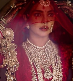 প্রায় দেড় মাস পর সামনে এল নিক-প্রিয়াঙ্কার বিয়ের দারুণ সব ছবি প্রায় দেড় মাস পর সামনে এল নিক-প্রিয়াঙ্কার বিয়ের দারুণ সব ছবি