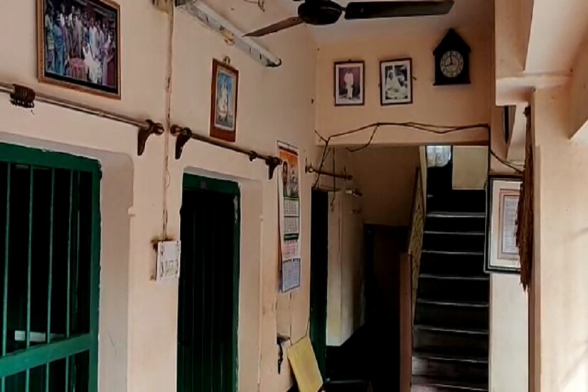 প্রাক্তন রাষ্ট্রপতির বাড়ি ৷ এই বাড়ির প্রতিটি দেওয়া সাক্ষী রয়েছে তাঁর সাফল্যের ৷