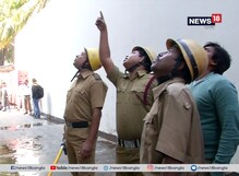 এসএলএস টাওয়ারের ১৫ তলায় আগুন ! ঘটনাস্থলে দমকলের ইঞ্জিন এসএলএস টাওয়ারের ১৫ তলায় আগুন ! ঘটনাস্থলে দমকলের ইঞ্জিন