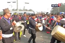 ধামসা-মাদলের সঙ্গে ব্রিগেডে সামিল দার্জিলিংয়ের লোকশিল্পীরা ধামসা-মাদলের সঙ্গে ব্রিগেডে সামিল দার্জিলিংয়ের লোকশিল্পীরা