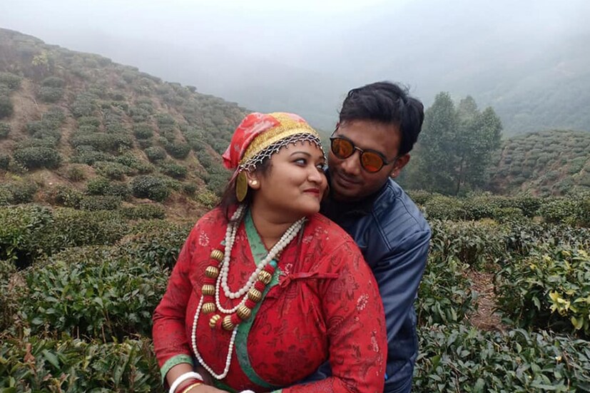 প্রথম থেকেই সোশ্যাল মিডিয়ার বেশ পরিচিত মুখ প্রিয়া মান্না ৷ কনকাঞ্জলির মঞ্চে সামাজিক প্রথার বিরুদ্ধে গর্জে উঠেছিলেন তিনি ৷ 