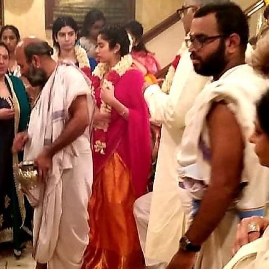 ♦ জানা গেল বাথটবে ডুবে রহস্যজনকভাবে মৃত্যু ঘটেছে বলিউডের প্রথম মহিলা সুপারস্টারের ৷ কী করে হল মৃত্যু? এই রহস্যের ঘোর এখনও কাটেনি ৷ ছবি: ইনস্টাগ্রাম ৷ ♦ জানা গেল বাথটবে ডুবে রহস্যজনকভাবে মৃত্যু ঘটেছে বলিউডের প্রথম মহিলা সুপারস্টারের ৷ কী করে হল মৃত্যু? এই রহস্যের ঘোর এখনও কাটেনি ৷ ছবি: ইনস্টাগ্রাম ৷