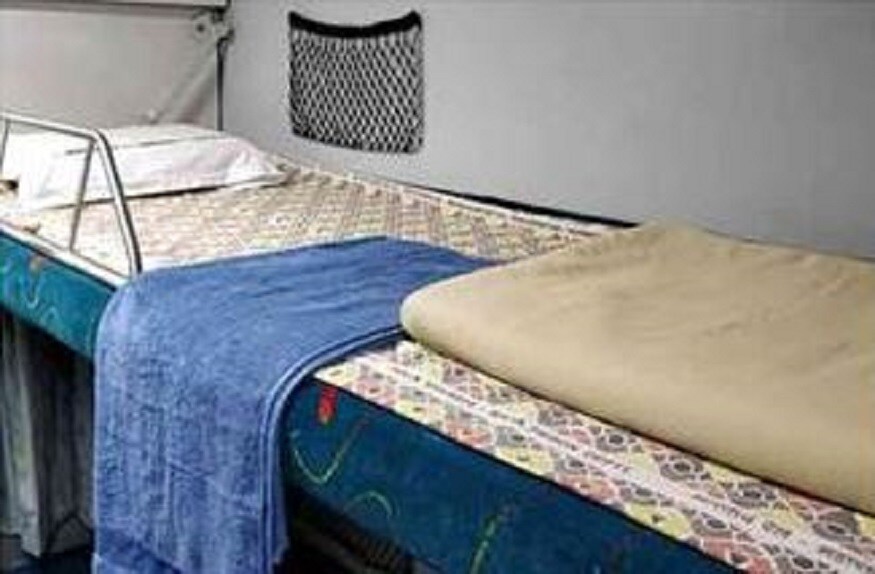 LED আলো, দারুণ পরিষ্কার বসার জায়গা , বার্থের পাশে অন্ধকারে দেখার জন্য glow-in-the-dark ইন্ডিকেটর, থাকবে ৷ LED আলো, দারুণ পরিষ্কার বসার জায়গা , বার্থের পাশে অন্ধকারে দেখার জন্য glow-in-the-dark ইন্ডিকেটর, থাকবে ৷