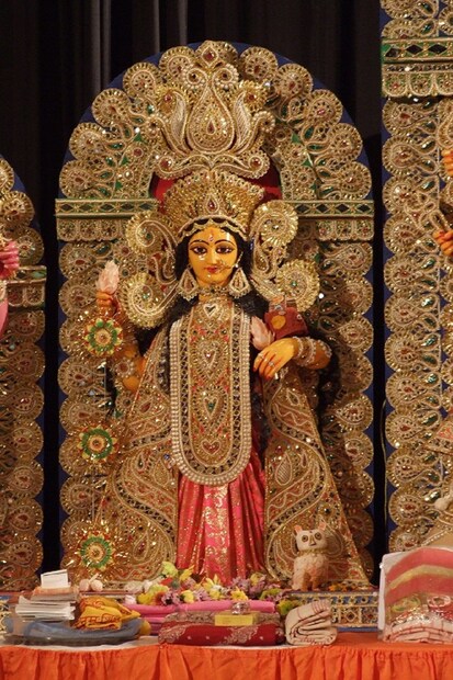  লক্ষ্মীপুজায় ঘণ্টা বাজাতে নেই। 