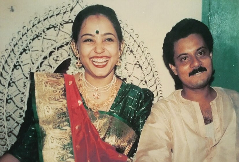 আগামী ৮ মার্চ মুক্তি পাবে পৃথা চক্রবর্তী পরিচালিত ‘মুখার্জীদার বউ’। এই ছবিতে অপরাজিতার চরিত্রের নাম ‘পুতুল’। তিনি পুতুল বৌদি। পুতুল খুব মজার চরিত্র। পুতুলের চরিত্রে কাজ করতে পেরে খুব আনন্দিত অপরাজিতা।  photo source collected