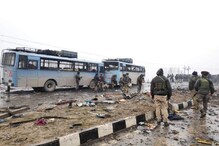 #Pulwama Attack: হামলার ঠিক আগেই কনভয়ের কাছাকাছি লাল রঙের গাড়ি... #Pulwama Attack: হামলার ঠিক আগেই কনভয়ের কাছাকাছি লাল রঙের গাড়ি...